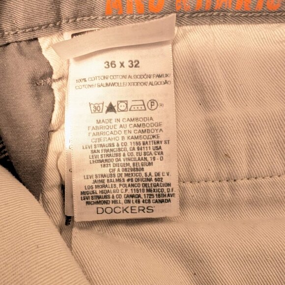 Dockers Alpha Khaki Straight Fit Men’s Pants Gray 36x32 100% Cotton - Picture 3 of 7